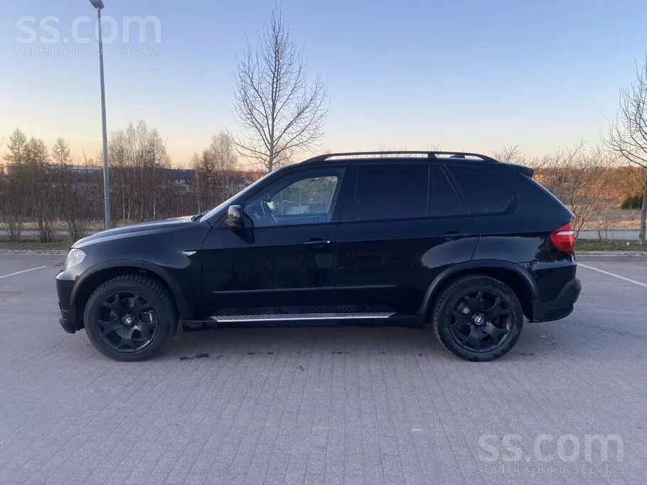 BMW X5 2008 photo 2