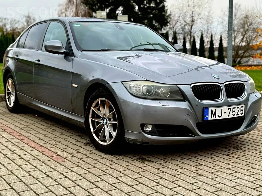 BMW 320 2011 photo 4