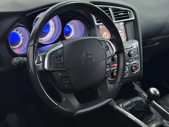 Citroen C4 2014 photo 2