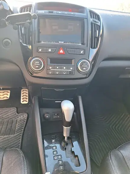 Kia Ceed 2010 photo 5