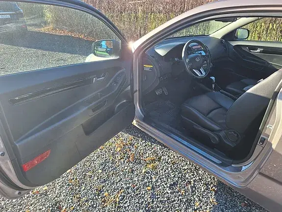 Kia Ceed 2010 photo 3