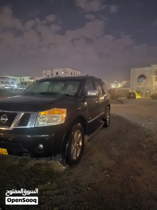 Nissan Armada 2012 photo 4