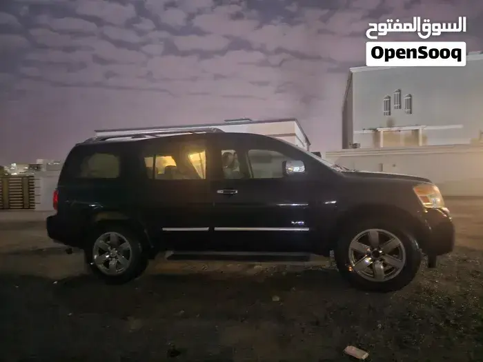 Nissan Armada 2012 photo 2