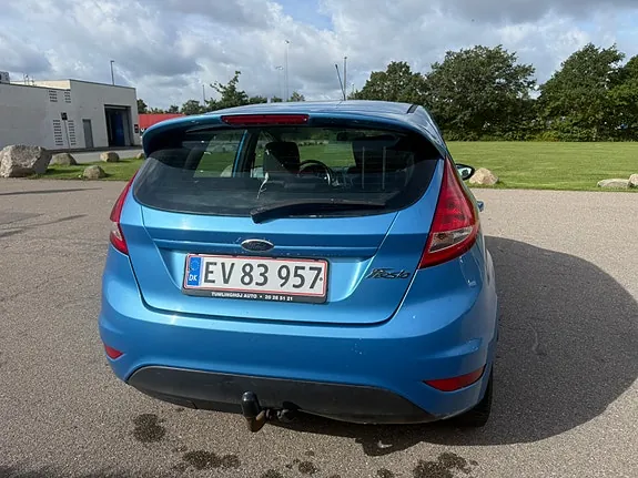 Ford Fiesta 2011 photo 3
