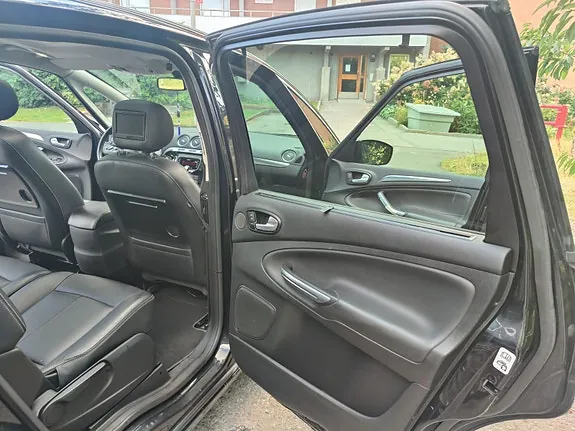 Ford S-Max 2014 photo 5
