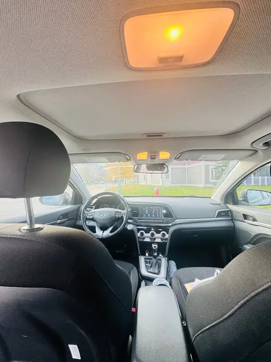 Hyundai Elantra 2020 photo 4