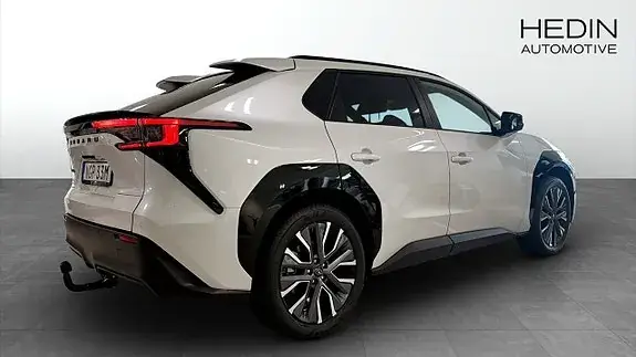 Subaru Solterra 2025 photo 2