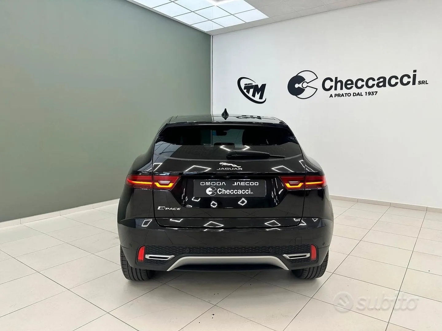 Jaguar E-Pace 2021 photo 5