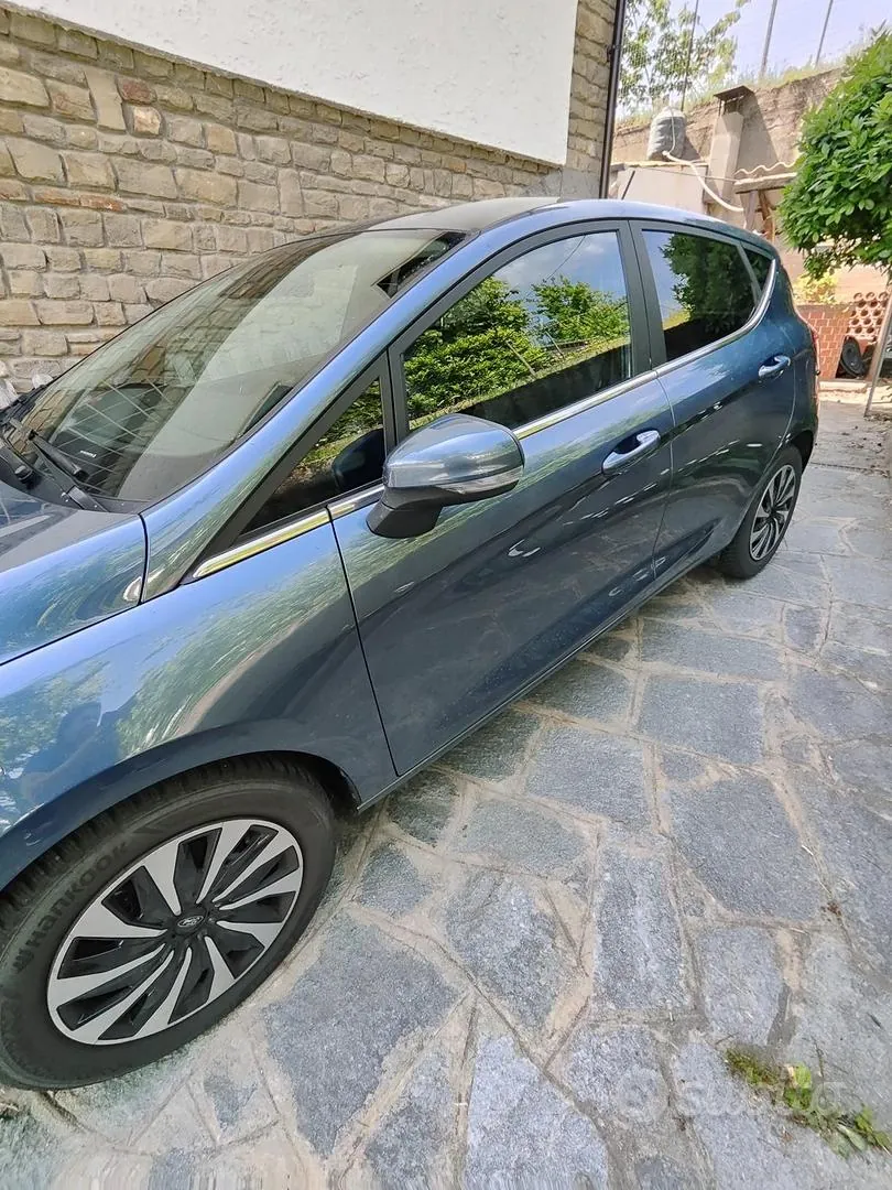 Ford Fiesta 2023 photo 2