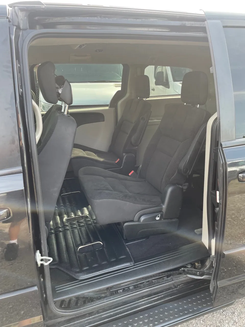 Dodge Grand Caravan 2017 photo 5