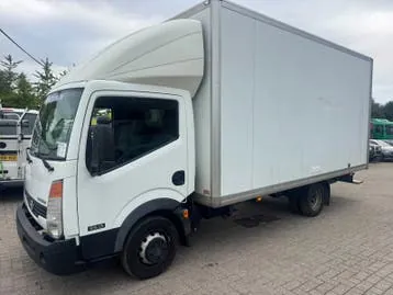 Nissan Cabstar 2011 photo 3