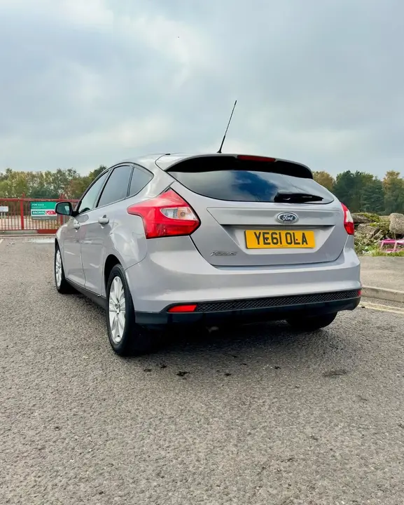 Ford Focus 2011 photo 4