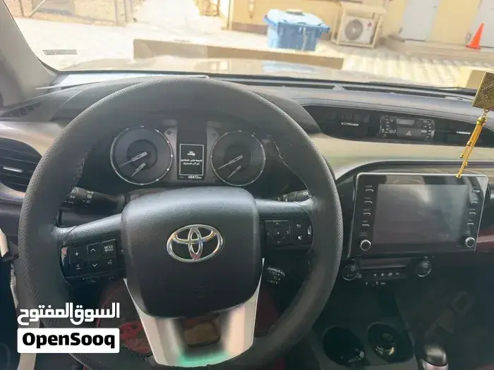Toyota Hilux 2022 photo 3