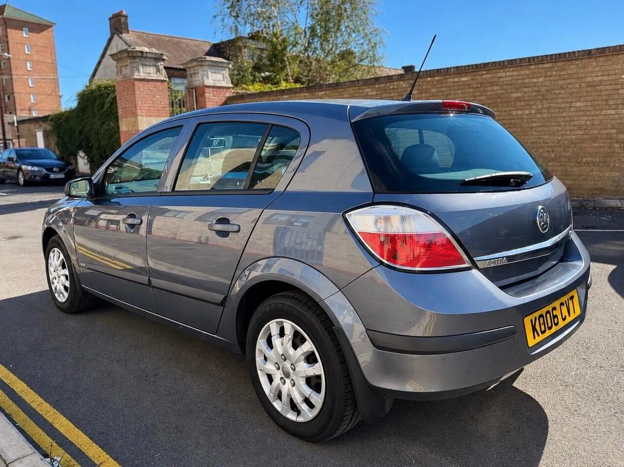 Vauxhall Astra 2006 photo 4