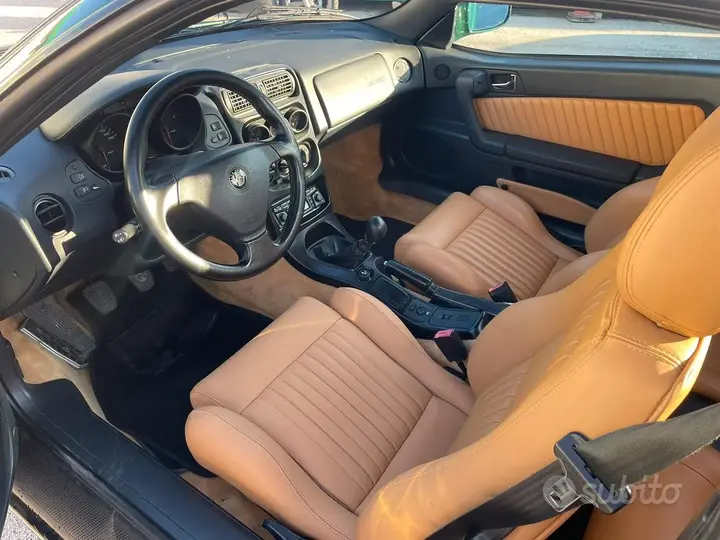 Alfa Romeo Gtv 1997 photo 3