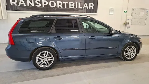 Volvo V50 2011 photo 3
