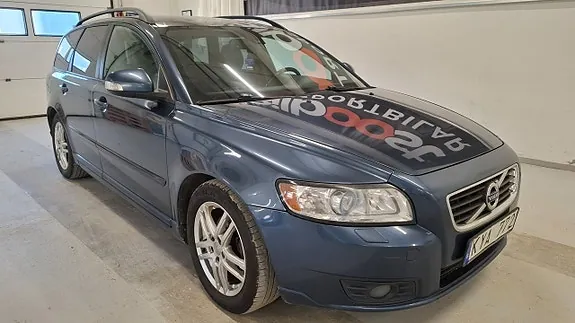 Volvo V50 2011 photo 2