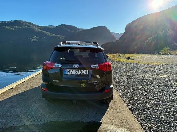 Toyota Rav4 2014 photo 4