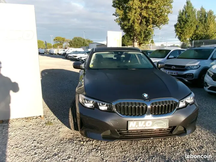 BMW Série 3 2021 photo 3