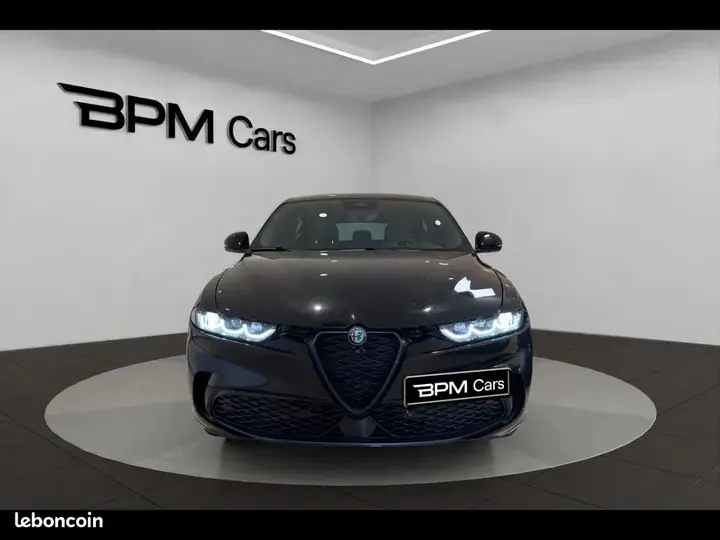 Alfa Romeo Tonale 2025 photo 2