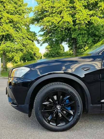 BMW X3 2011 photo 2