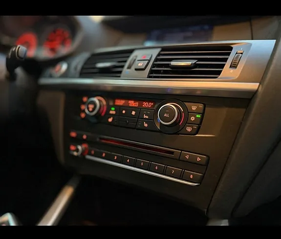 BMW X3 2011 photo 4