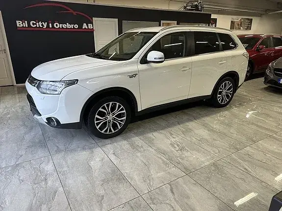 Mitsubishi Outlander 2015 photo 3