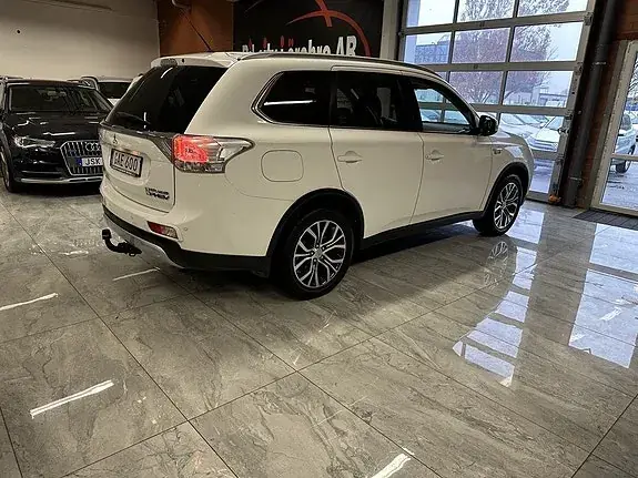 Mitsubishi Outlander 2015 photo 5