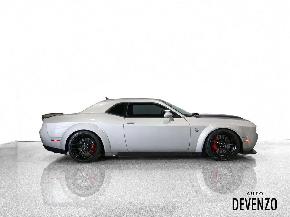 Dodge Challenger 2022 photo 2