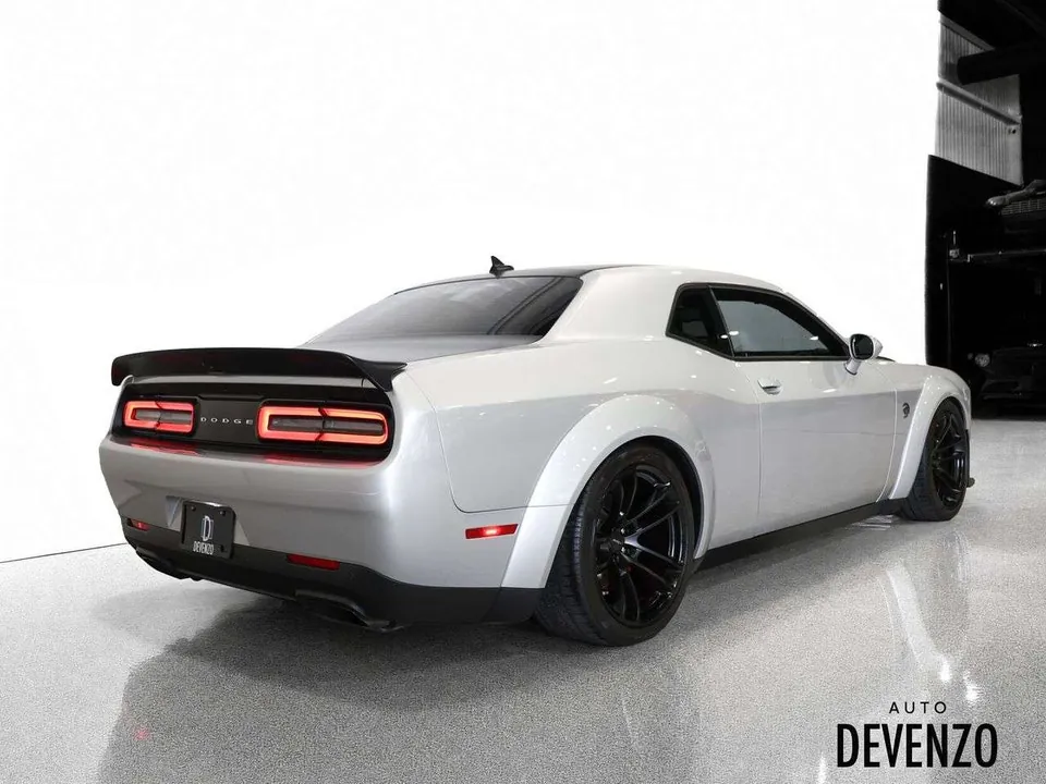 Dodge Challenger 2022 photo 3