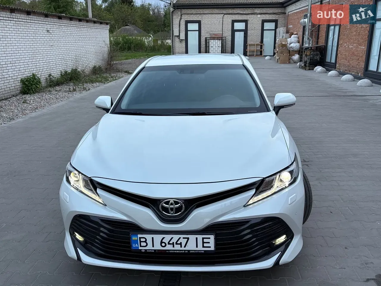 Toyota Camry 2018 photo 3