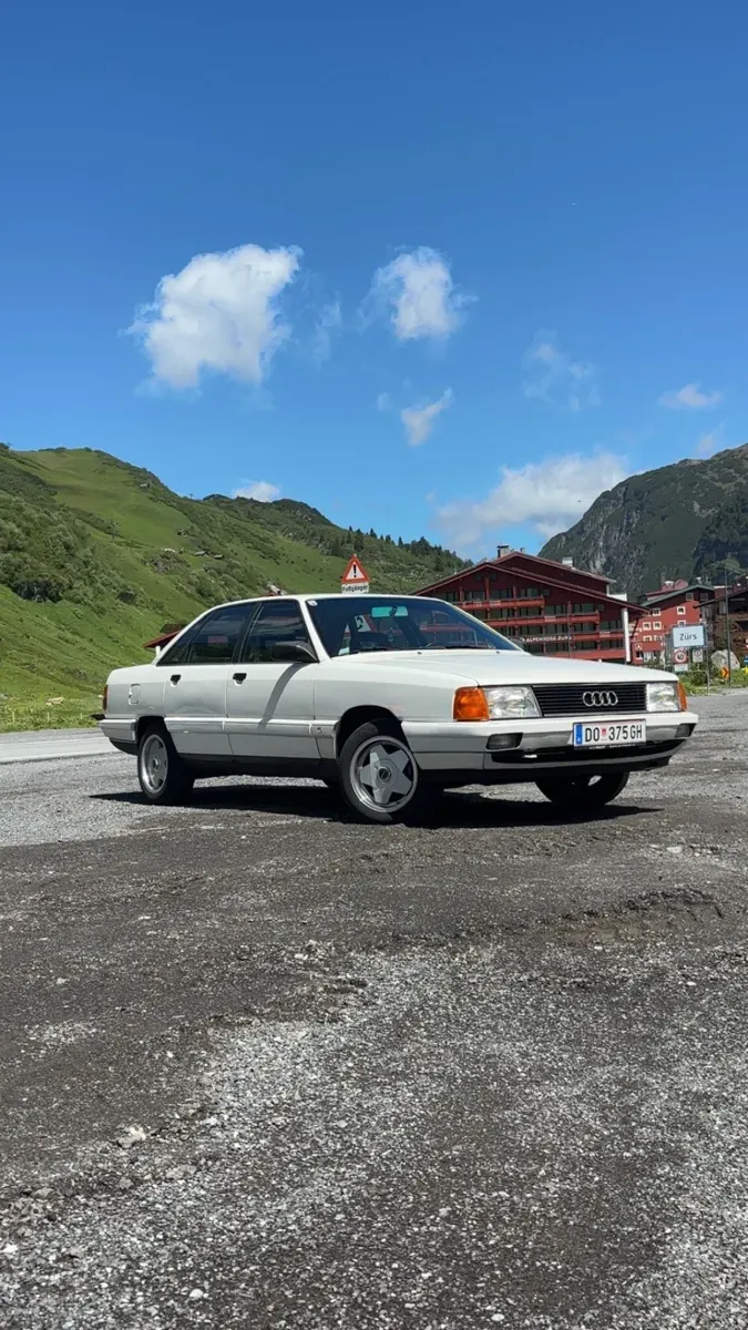 Audi 100 1989 photo 2