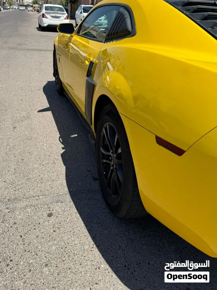 Chevrolet Camaro 2011 photo 2