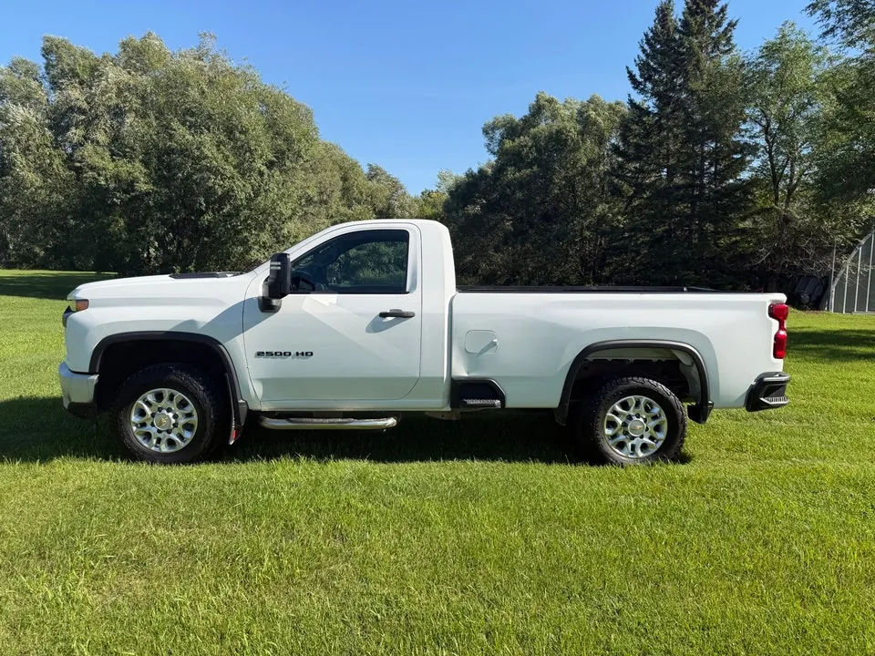 Chevrolet Silverado 2500Hd 2021 photo 3