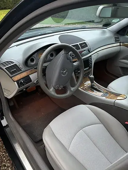 Mercedes-Benz E 320 2008 photo 5