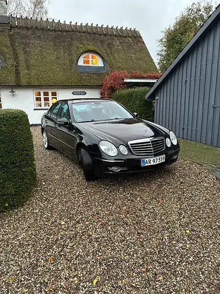 Mercedes-Benz E 320 2008 photo 2