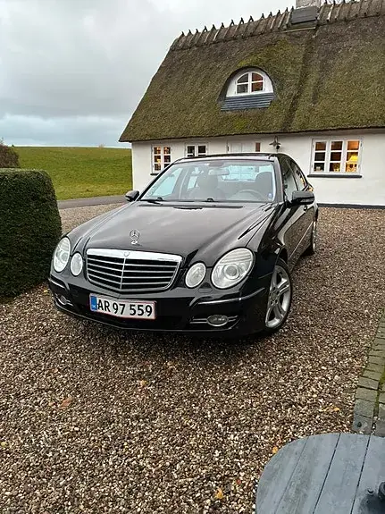 Mercedes-Benz E 320 2008 photo 3