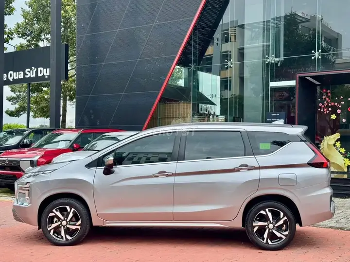 Mitsubishi Xpander photo 3