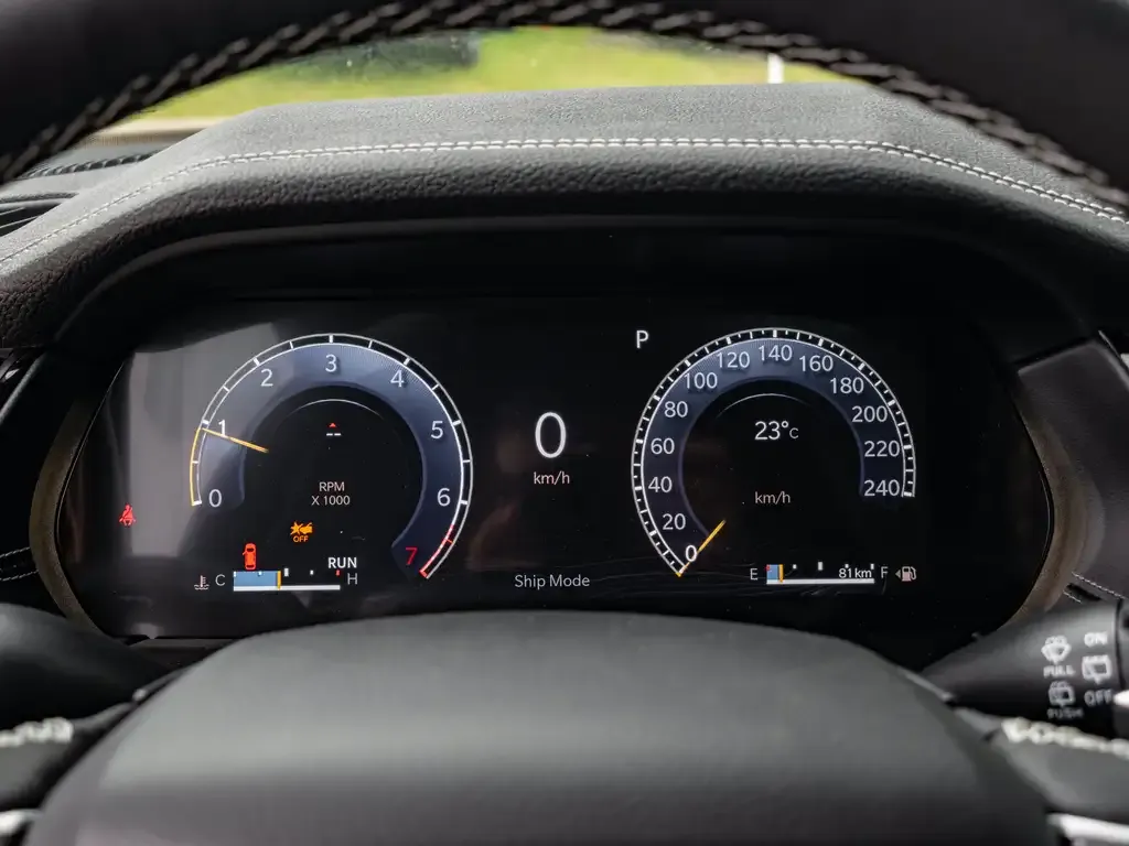 Jeep Grand Cherokee 2026 photo 4