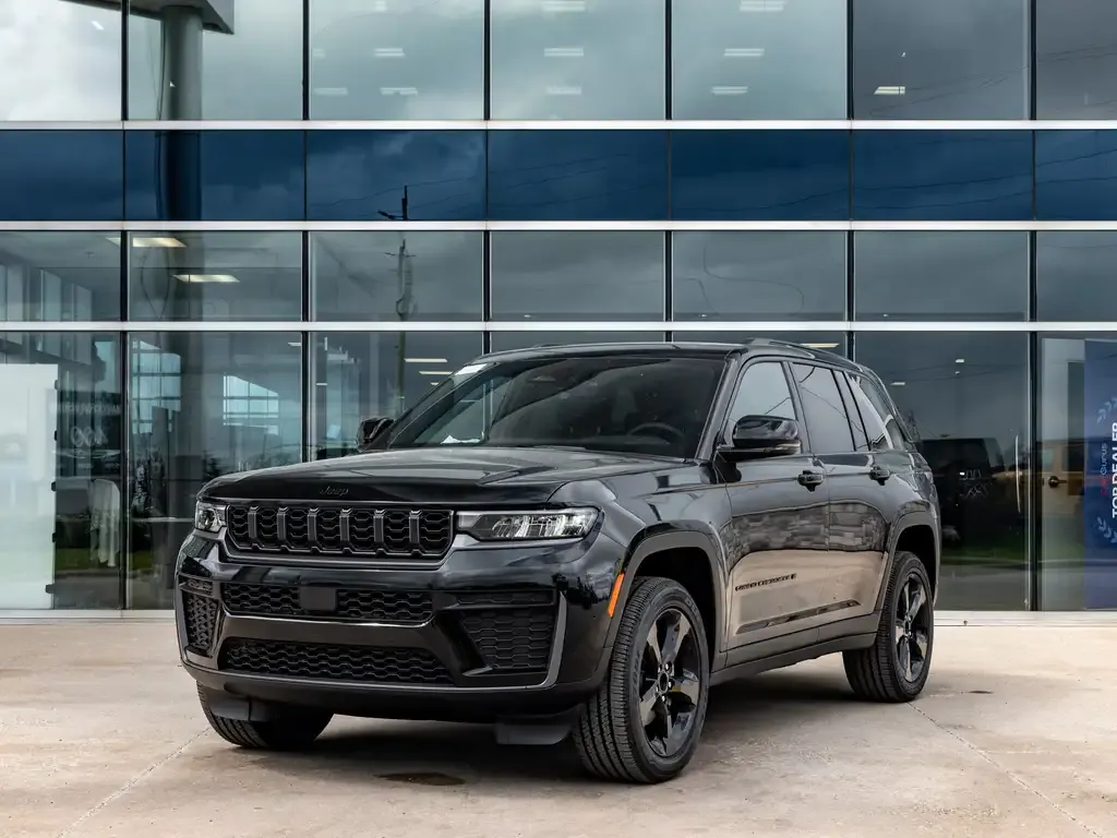 Jeep Grand Cherokee 2026 photo 2