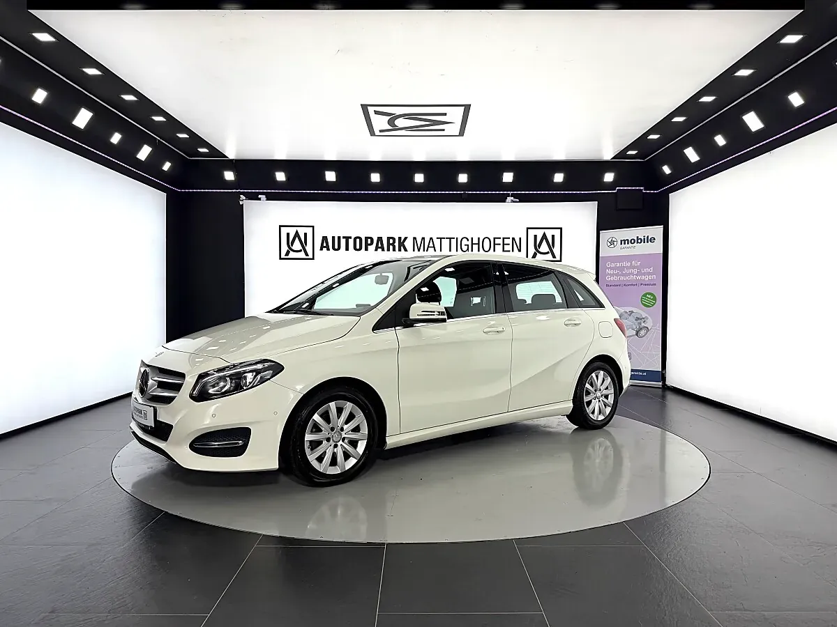 Mercedes-Benz B-Class 2015 photo 2