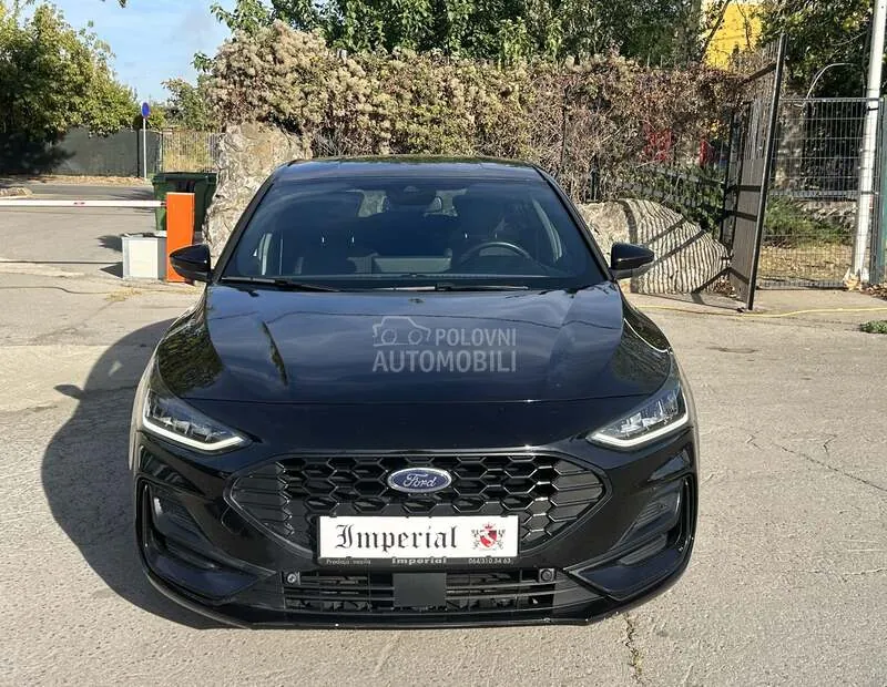Ford Focus 2022 photo 2