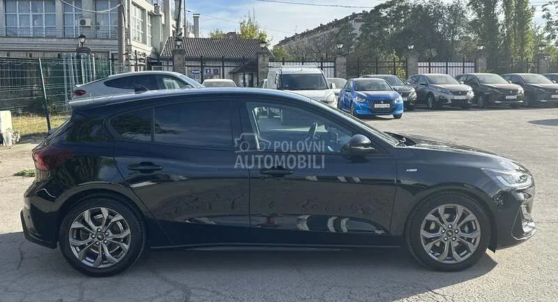Ford Focus 2022 photo 4