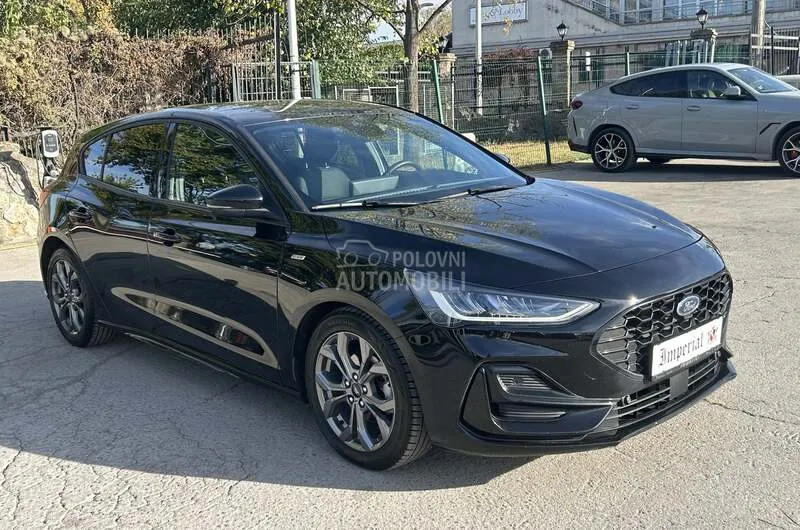 Ford Focus 2022 photo 3