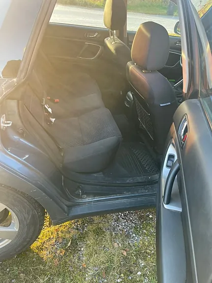 Subaru Outback 2006 photo 2