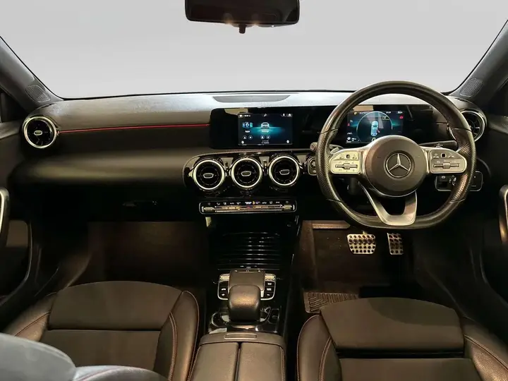Mercedes-Benz A-Class 2019 photo 3