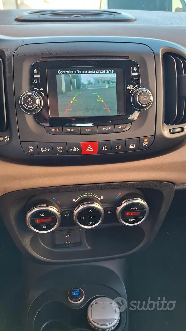 Fiat 500L 2012 photo 4