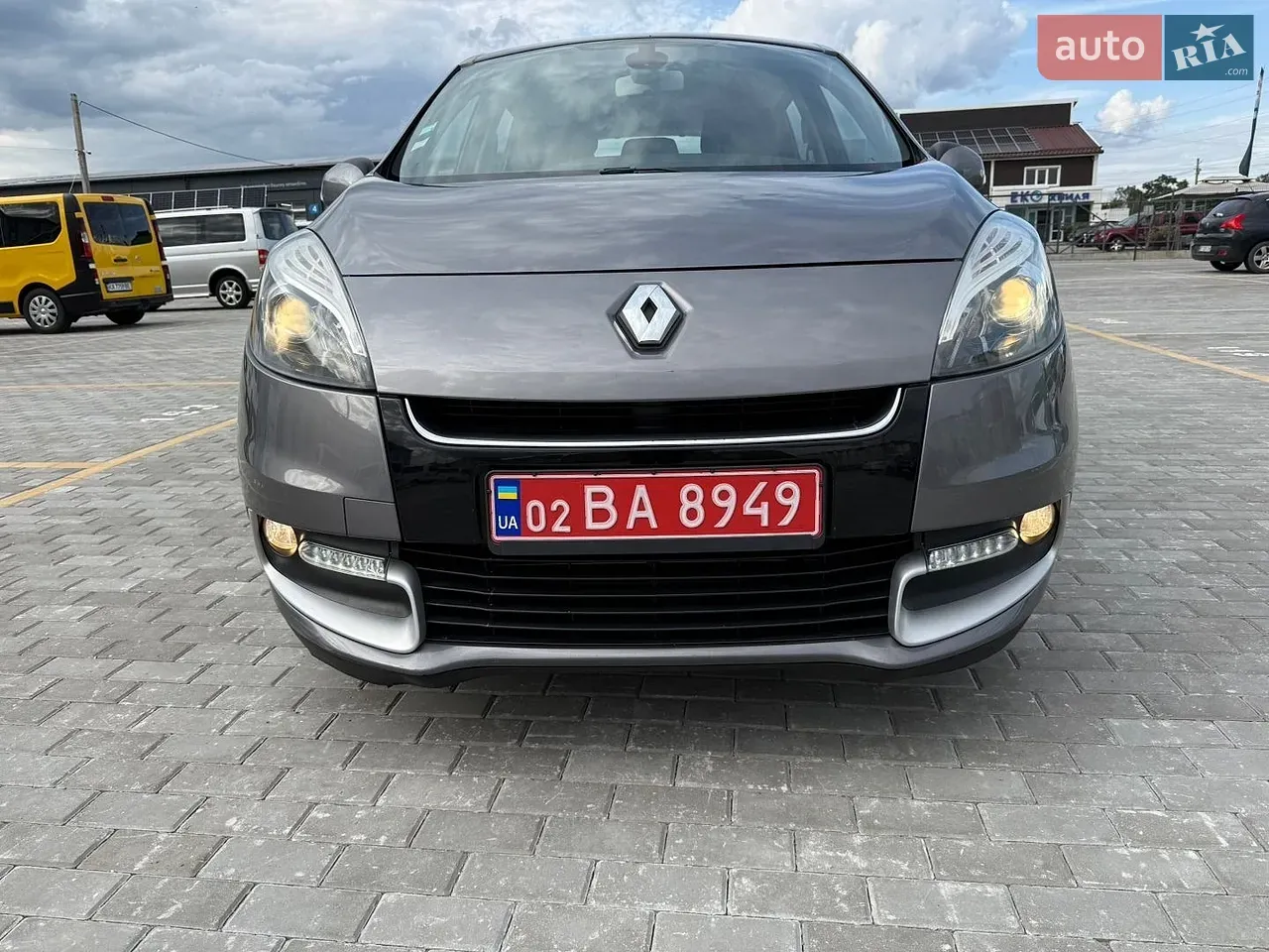 Renault Scenic 2013 photo 4
