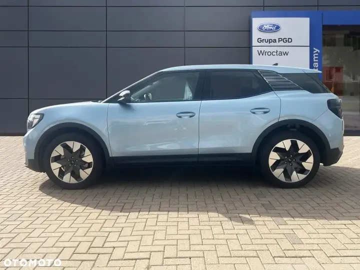 Ford Explorer 2025 photo 4