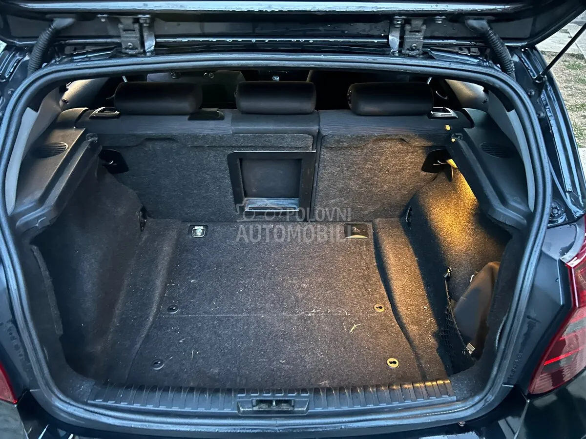 BMW 116 2010 photo 5